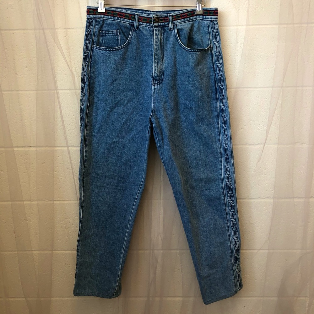 🌟 Cindrella high-waisted jeans w/ colorful waistband and design on side seams.